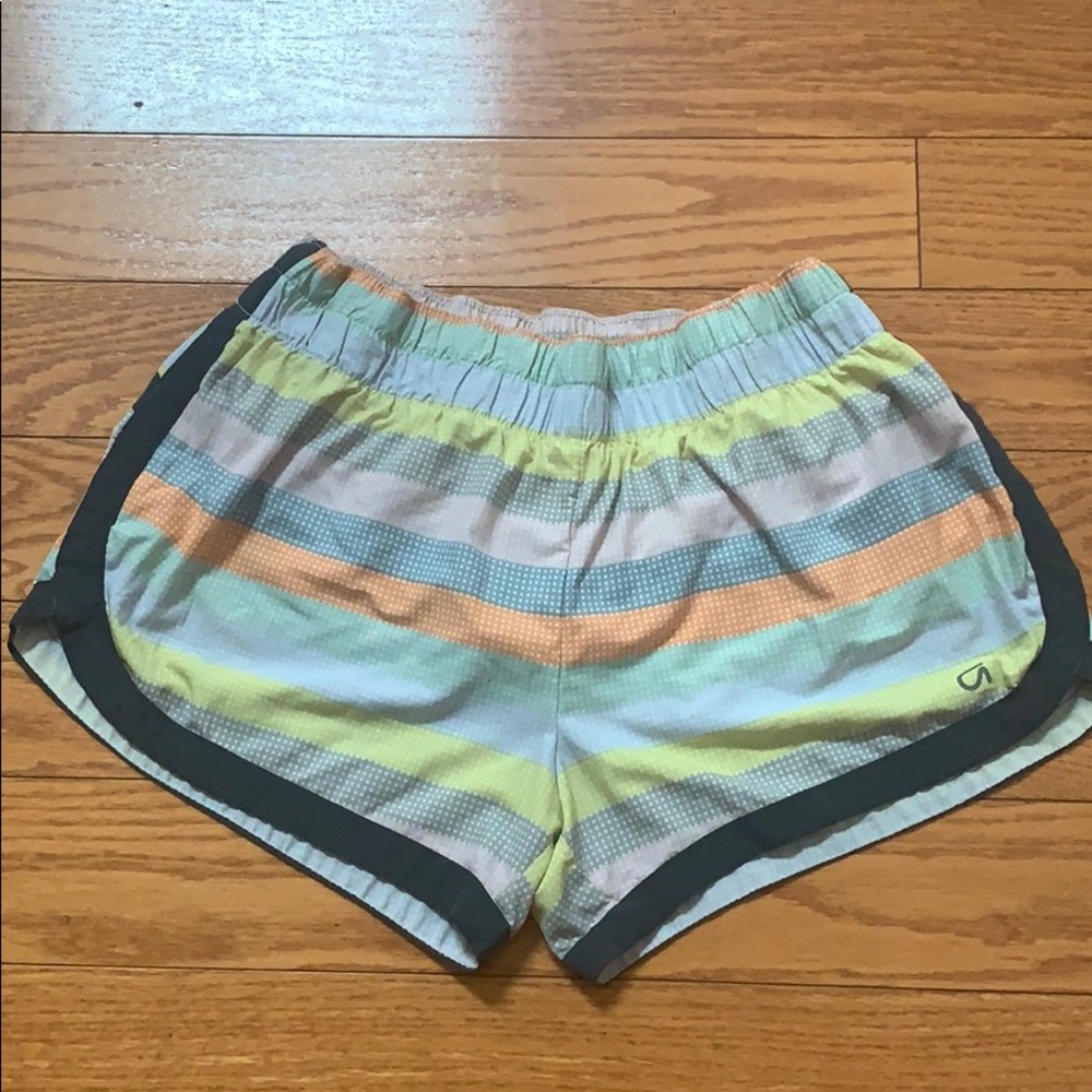 GapFit multicolor shorts